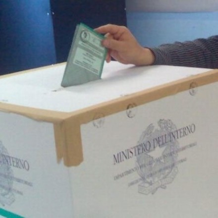 Comuni al voto, si presentano le liste. Ma c&rsquo;&egrave; lo Spazzacorrotti