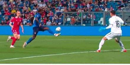 La fame dei giovani trascina l&rsquo;Italia alla goleada