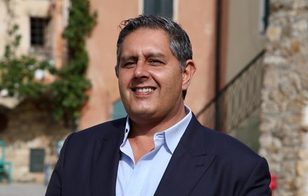 Toti apre alla moderazione, al governo e incensa Draghi