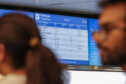 Stop voli per guasto a centro radar Milano, traffico ora normale